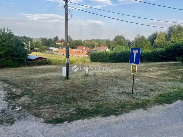 Eladó telek Fehérvárcsurgó 920 nm