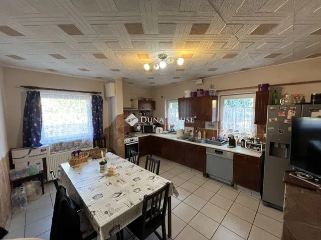 Eladó ház Pusztaszabolcs 120 nm