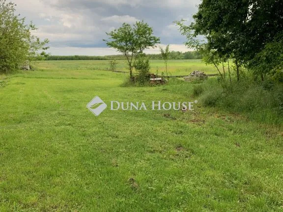 Eladó telek Aba 3039 nm