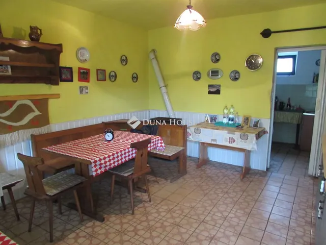 Eladó ház Soponya 100 nm