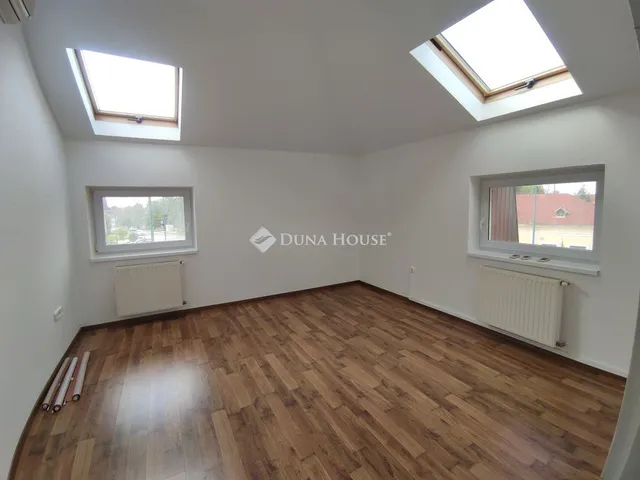 Eladó lakás Kápolnásnyék 93 nm