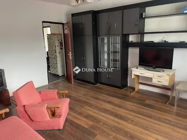 Eladó ház Borzavár 42 nm