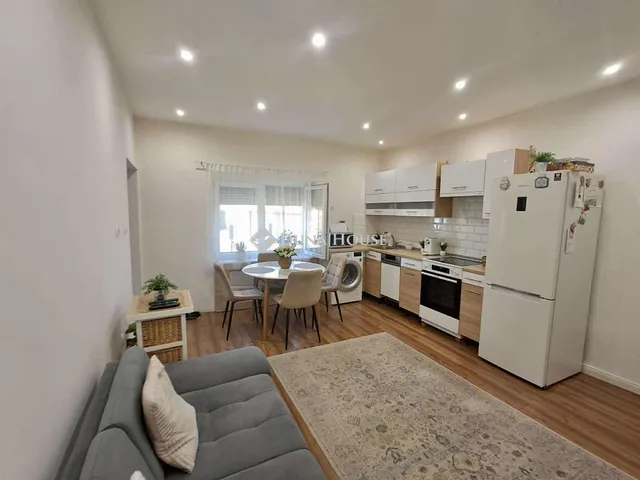 Eladó ház Budapest XV. kerület, Bethlen Gábor utca 40 nm