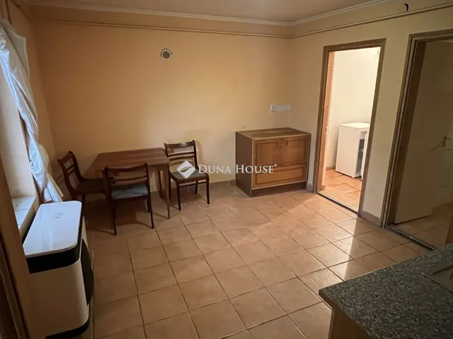 Eladó ház Előszállás 74 nm