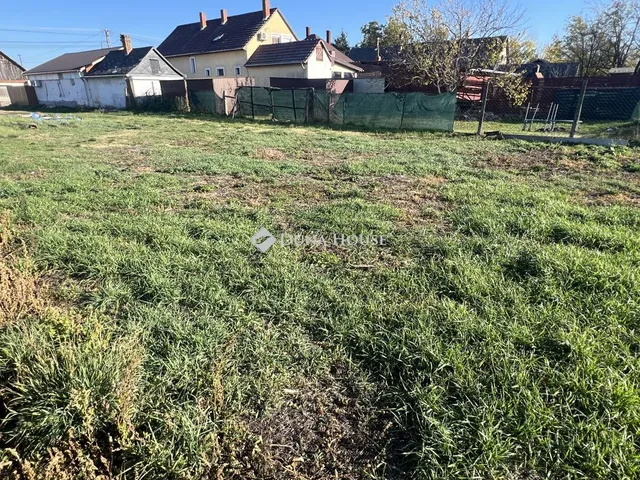 Eladó telek Sárbogárd 965 nm