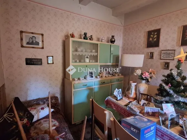 Eladó ház Cece 80 nm