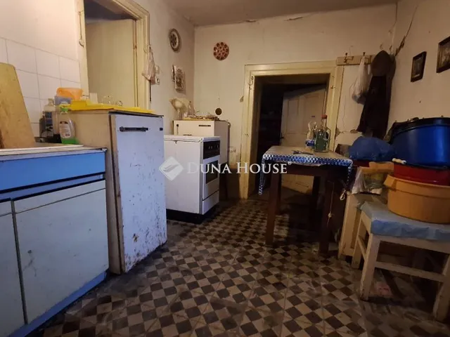 Eladó ház Cece 98 nm