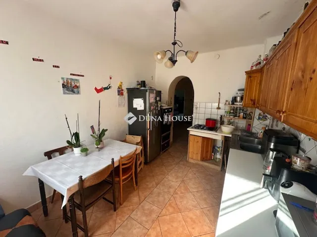 Eladó ház Csákvár 130 nm