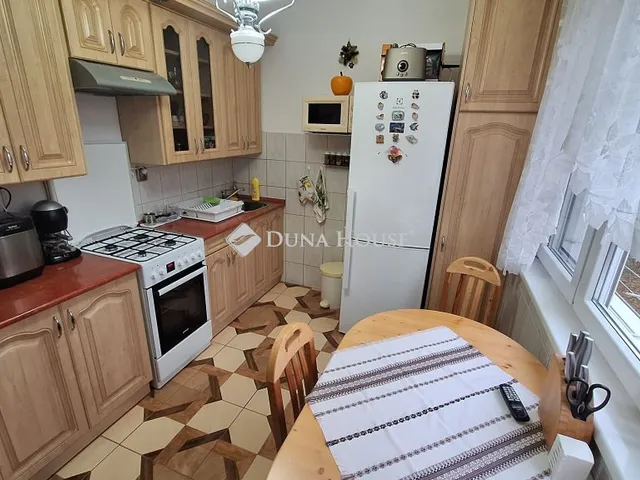 Eladó lakás Dunaújváros 46 nm