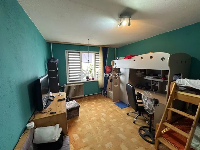 Eladó lakás Dunaújváros 54 nm