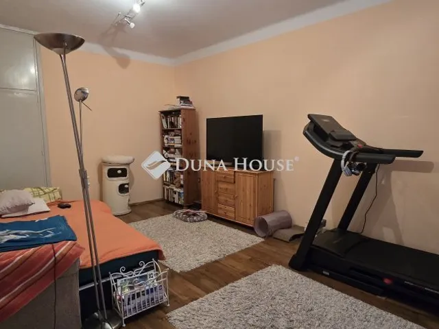 Eladó lakás Székesfehérvár, Deák Ferenc utca 41 nm