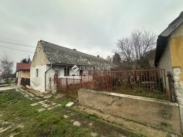 Eladó ház Etyek 100 nm