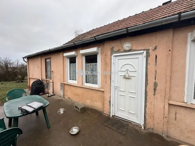 Eladó ház Nagyvenyim 74 nm
