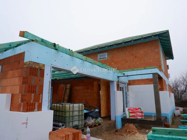 Eladó ház Székesfehérvár 200 nm