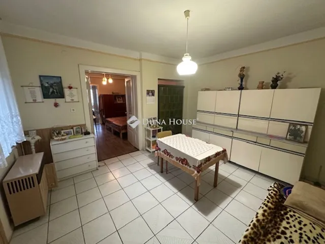 Eladó ház Györköny 163 nm