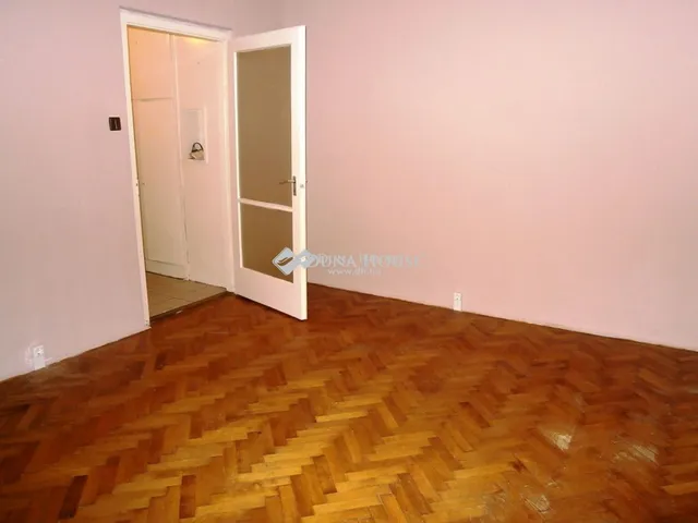 Kiadó lakás Székesfehérvár, József Attila utca 51 nm