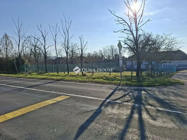 Eladó telek Székesfehérvár 753 nm