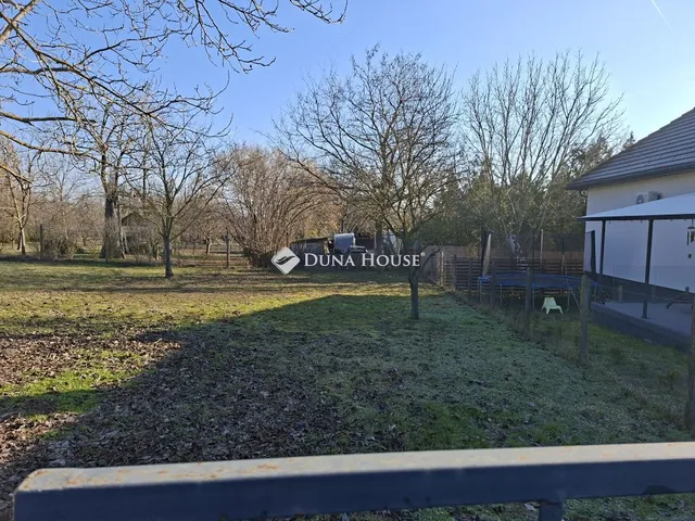 Eladó telek Székesfehérvár 753 nm