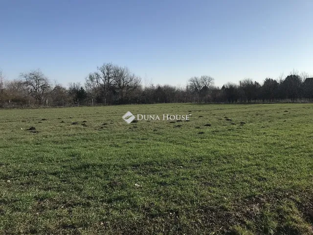 Eladó telek Polgárdi 3175 nm