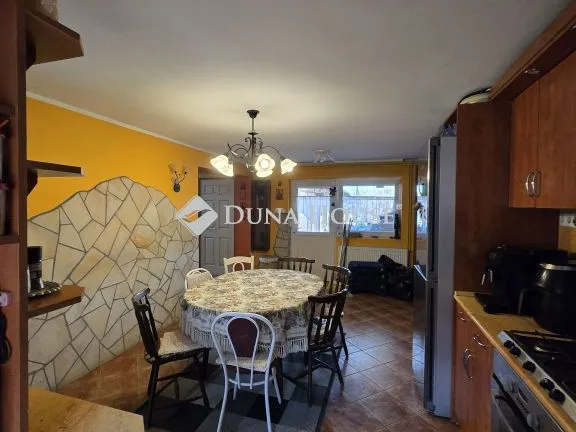 Eladó ház Bakonycsernye 130 nm