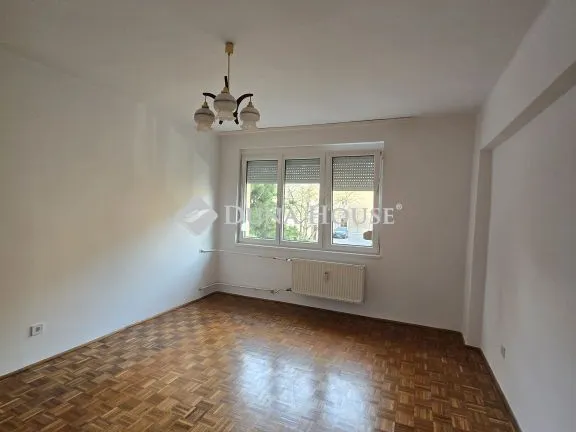 Eladó lakás Várpalota 50 nm