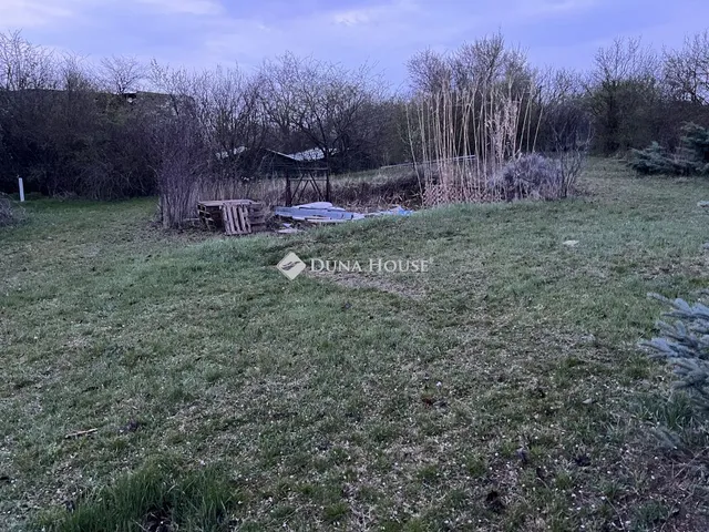 Eladó telek Sárszentmihály 1726 nm