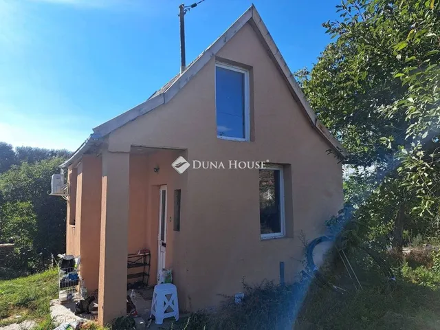 Eladó üdülő és hétvégi ház Nagyvenyim 50 nm