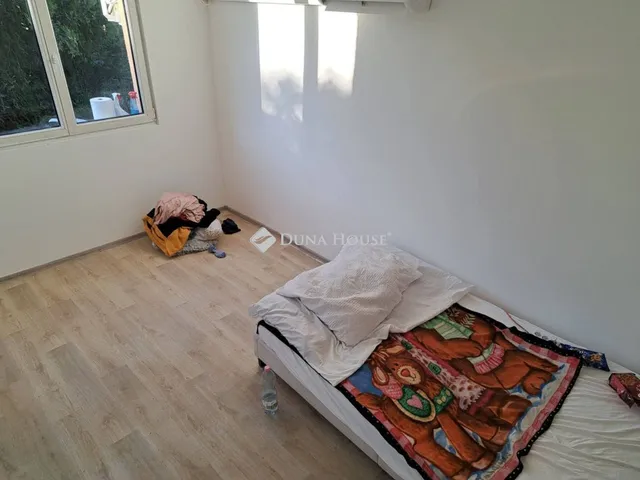 Eladó üdülő és hétvégi ház Nagyvenyim 50 nm