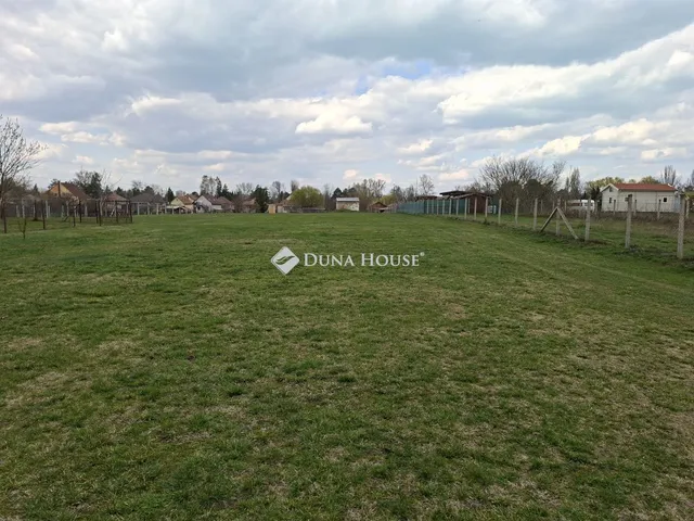 Eladó telek Zamárdi 3154 nm