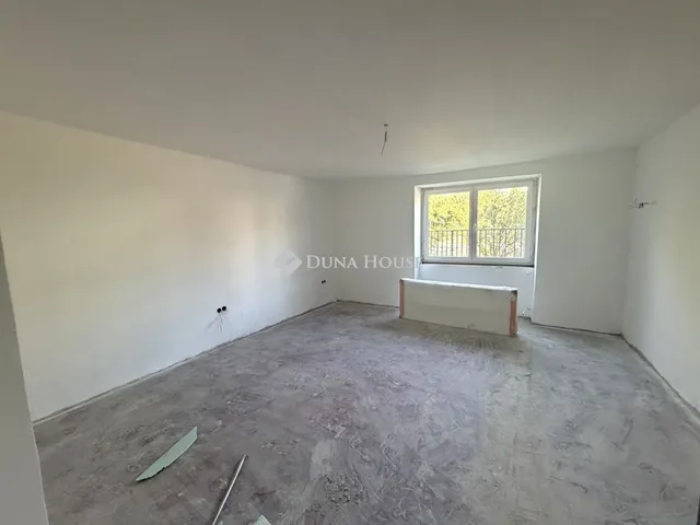 Eladó ház Cece 107 nm