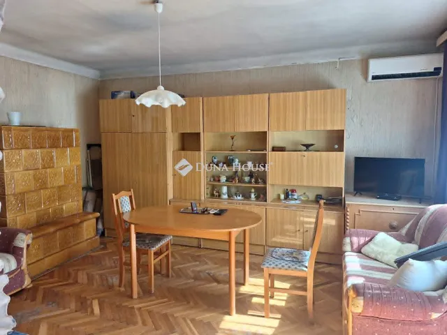 Eladó lakás Tata 61 nm