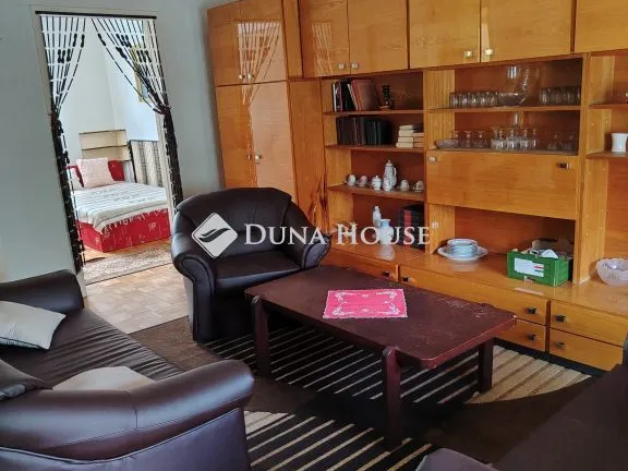 Eladó lakás Dunaújváros, Bóna István utca 60 nm