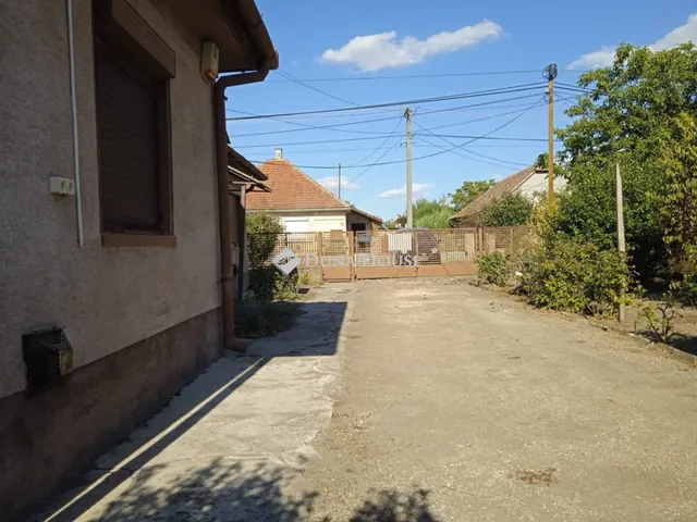 Eladó ház Sárbogárd, Dózsa György utca 78 nm