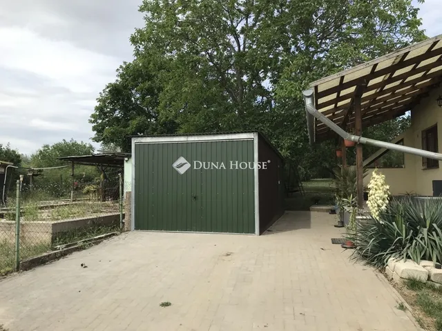 Eladó telek Zámoly, Disznóhegyi dűlő 818 nm