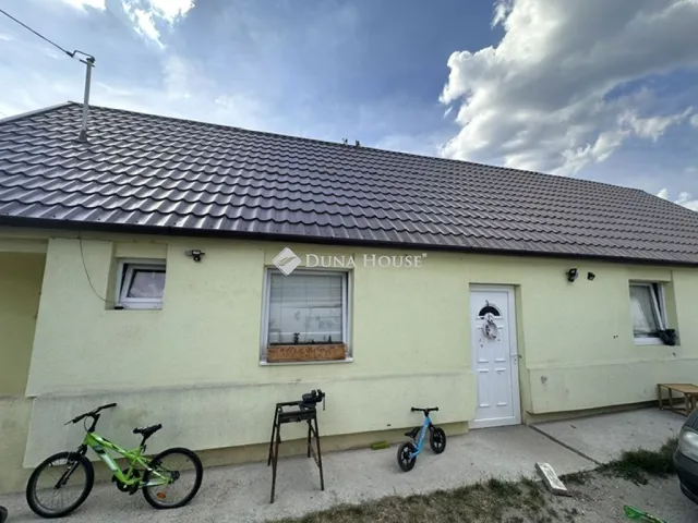Eladó ház Csákvár 110 nm
