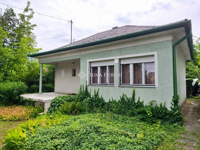 Eladó ház Gárdony, Balatoni út 49 nm