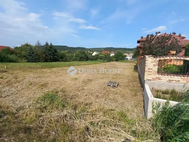 Eladó telek Mór 859 nm
