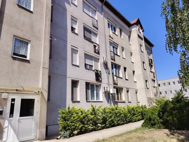 Eladó lakás Dunaújváros 55 nm
