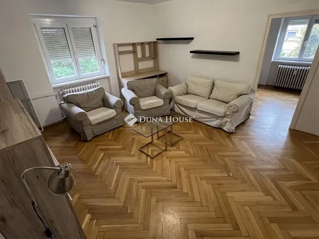 Eladó lakás Dunaújváros, Széchenyi István utca 49 nm