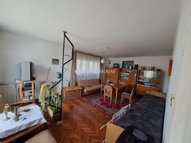 Eladó ház Cece 120 nm