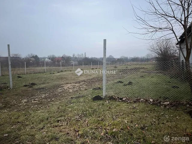 Eladó telek Kőszárhegy 955 nm