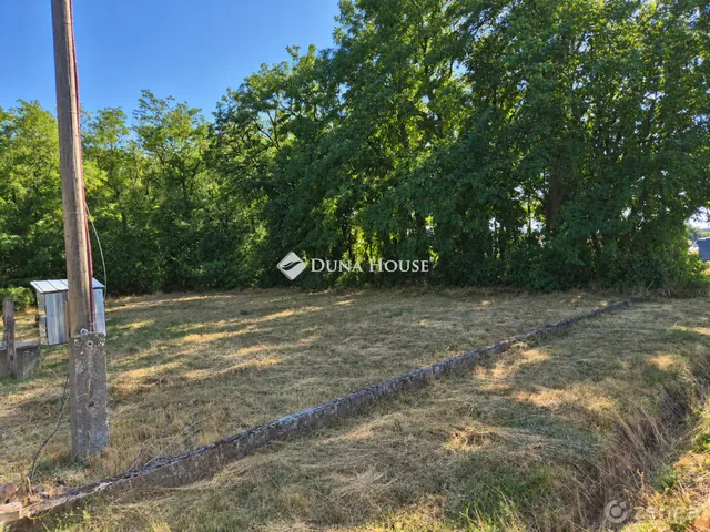 Eladó telek Sárbogárd 940 nm