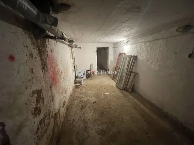 Eladó kereskedelmi és ipari ingatlan Szombathely 51 nm