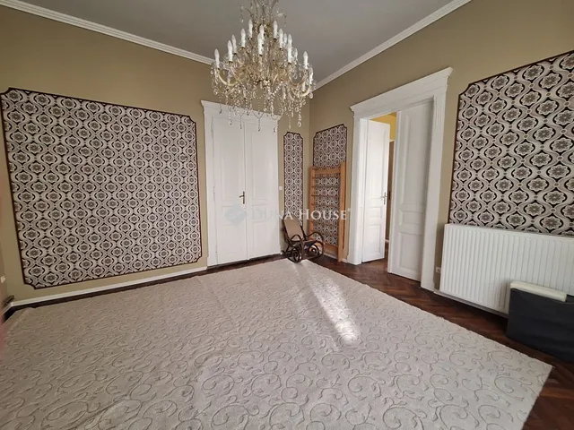 Kiadó ház Sárvár 150 nm