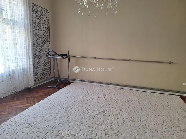 Kiadó ház Sárvár 150 nm