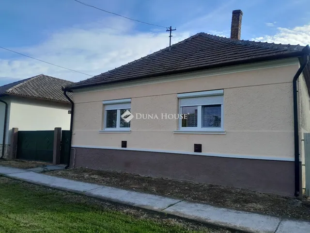 Eladó ház Farád 139 nm