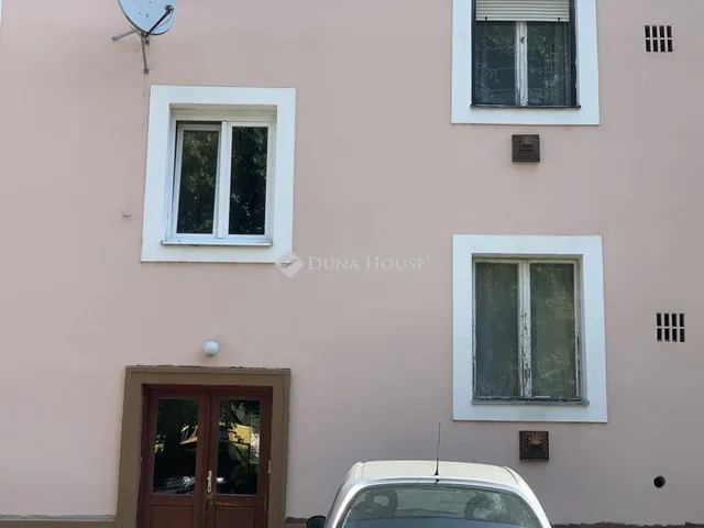 Eladó kereskedelmi és ipari ingatlan Szombathely 65 nm