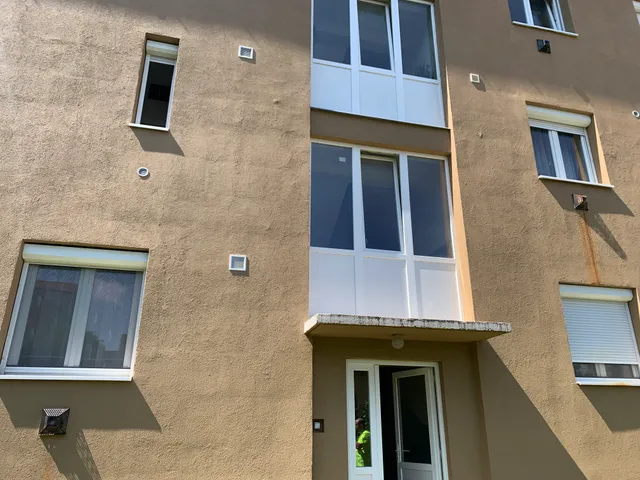 Eladó kereskedelmi és ipari ingatlan Szombathely 63 nm