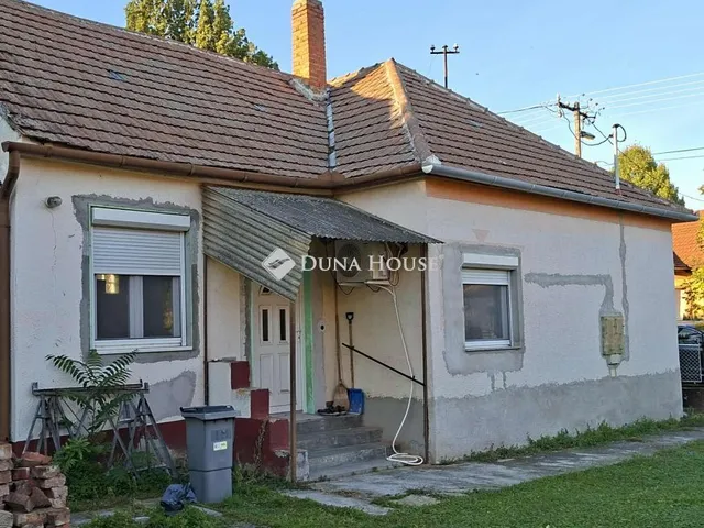 Eladó ház Dör 73 nm