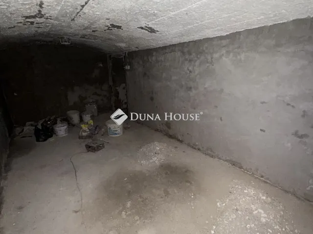 Eladó kereskedelmi és ipari ingatlan Szombathely 53 nm